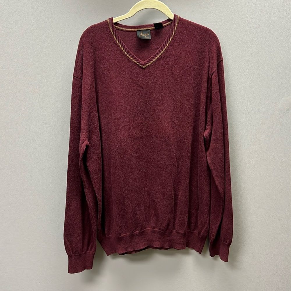 Jos. A. Bank Cashmere Blend Sweater XL Maroon with Tan Accent V-Neck
